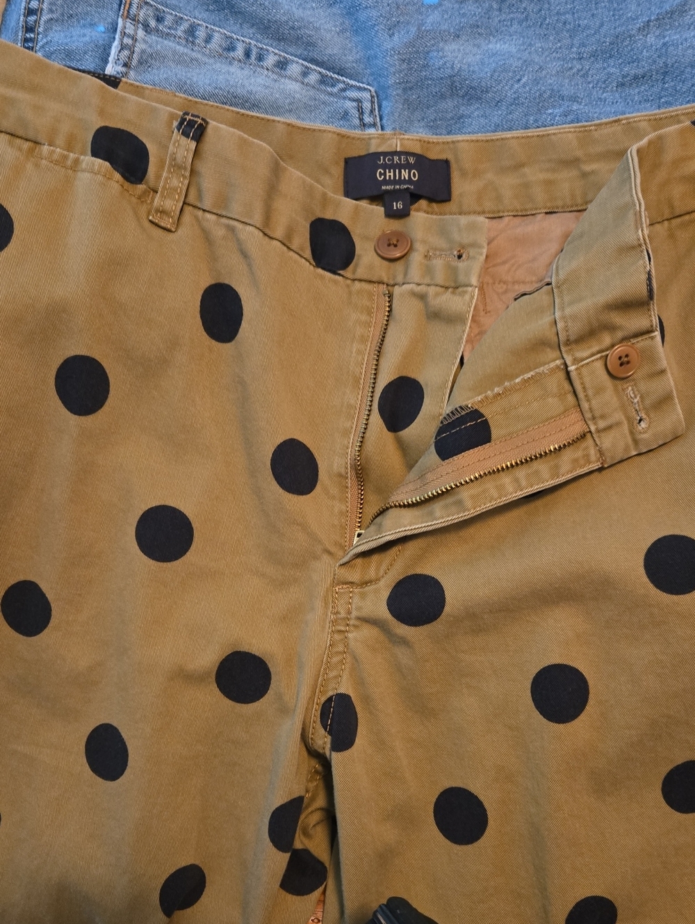 J Crew Boyfriend Chino Khaki With Black Polka Dots Size 16 - Picture 6 of 10